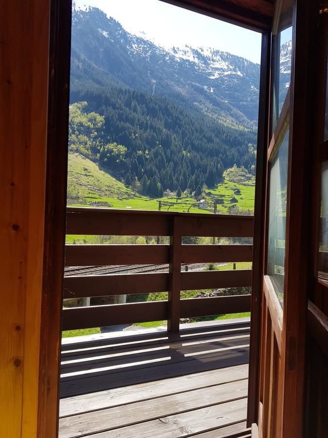 Lupshalte Villa Wassen Bagian luar foto